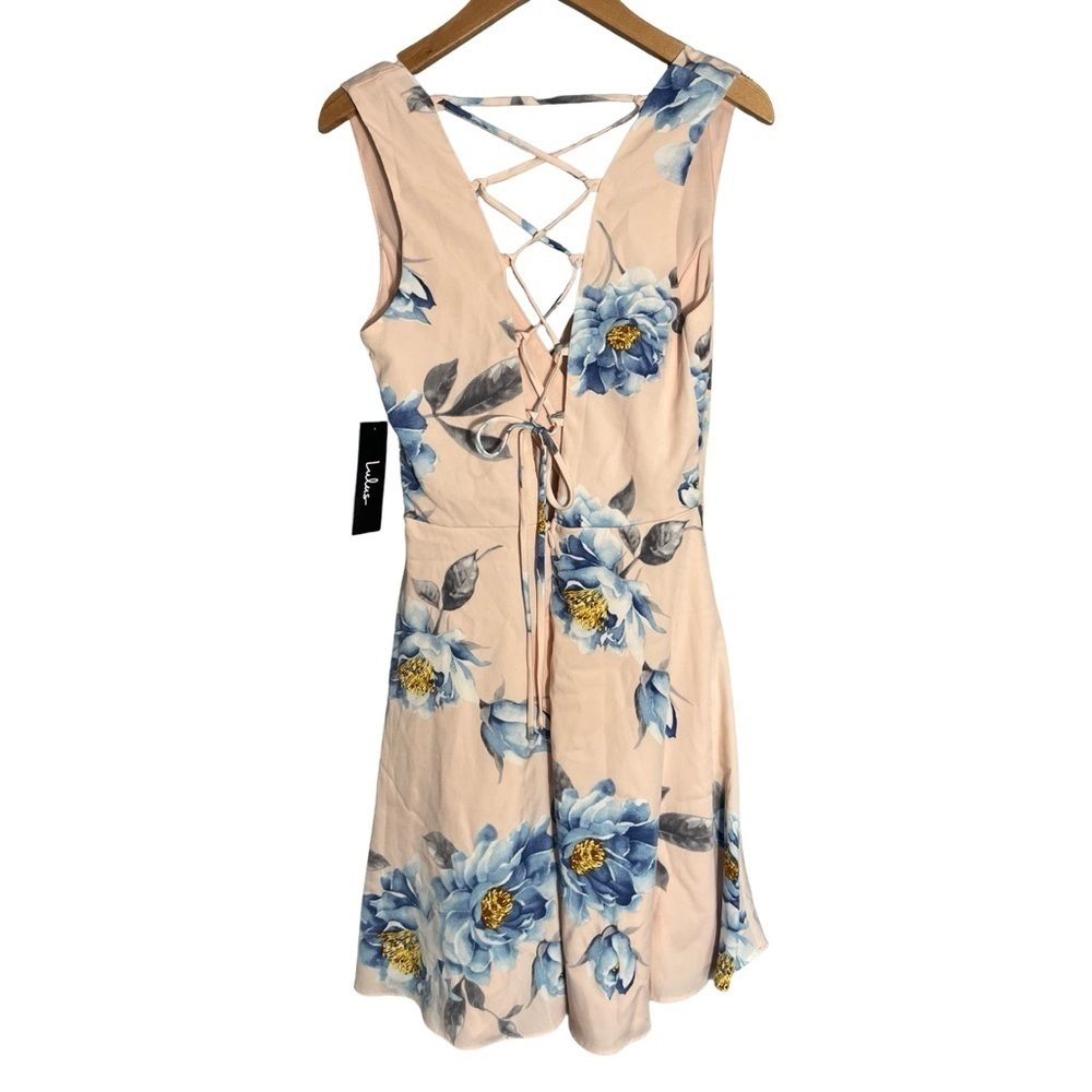 NWT Lulu’s Garden Walk Blush Pink Floral Print Lace-Up
Skater Dress - Picture 7 of 10